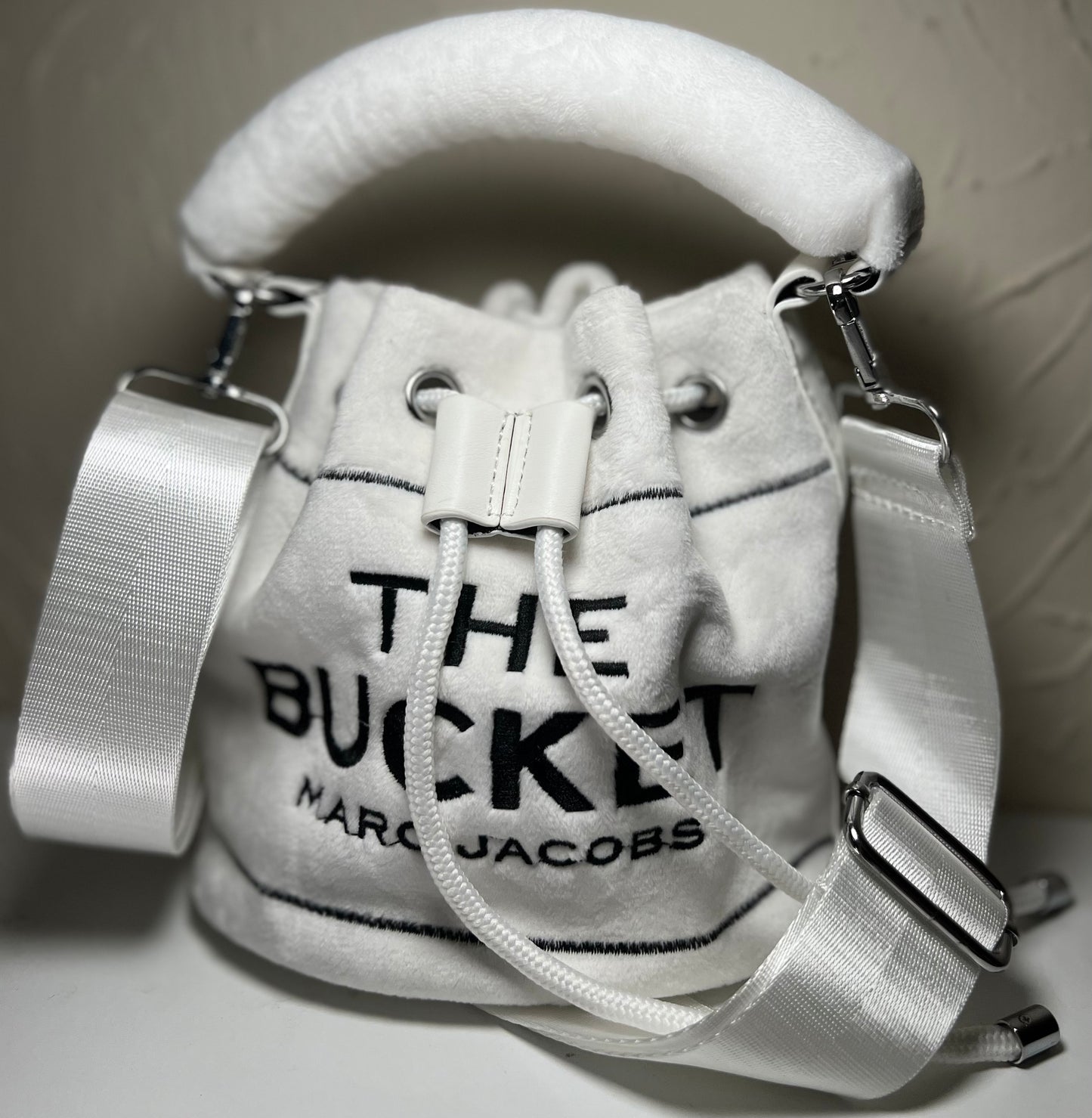 BUCKET BAGS